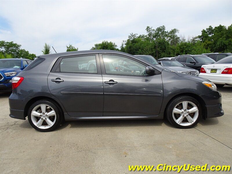 Used 2010 Toyota Matrix S w/ Sport Pkg FWD image 6