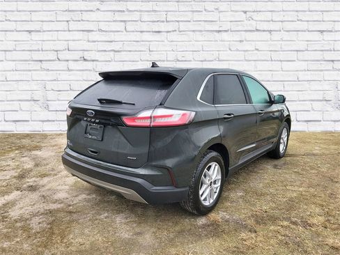 Used 2024 Ford Edge SEL image 2
