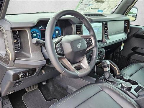 New 2026 Ford Bronco Badlands AWD/4WD image 3