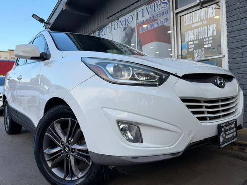 Used 2015 Hyundai Tucson SE AWD/4WD image 1