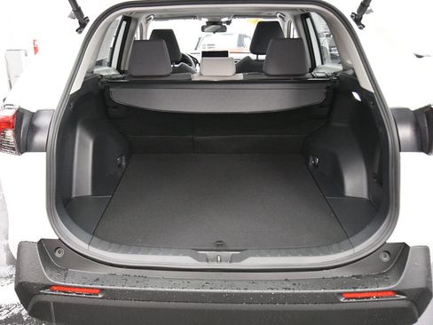 Used 2025 Toyota RAV4 XLE w/ Convenience Package image 23