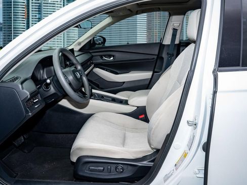 Used 2023 Honda Accord EX image 15