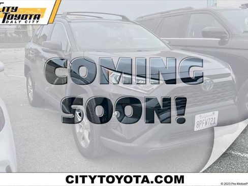 Certified 2020 Toyota RAV4 XLE w/ Convenience Package AWD/4WD image 1