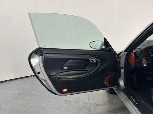 Used 2001 Porsche 911 Carrera 4 AWD/4WD image 14