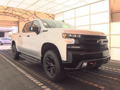 Used 2021 Chevrolet Silverado 1500 LT Trail Boss w/ Convenience Package II image 1