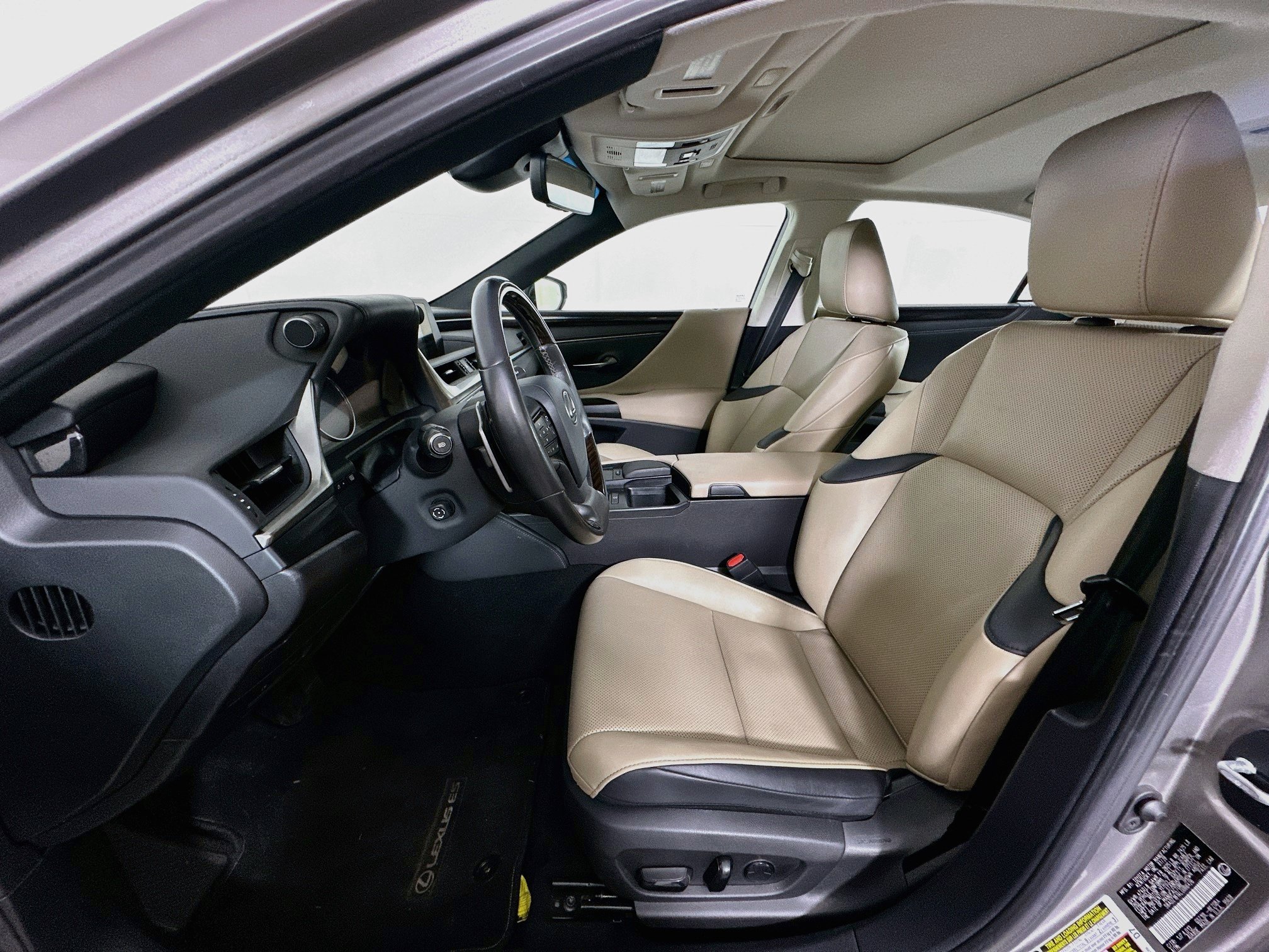 Used 2020 Lexus ES 350 w/ Premium Package FWD image 13