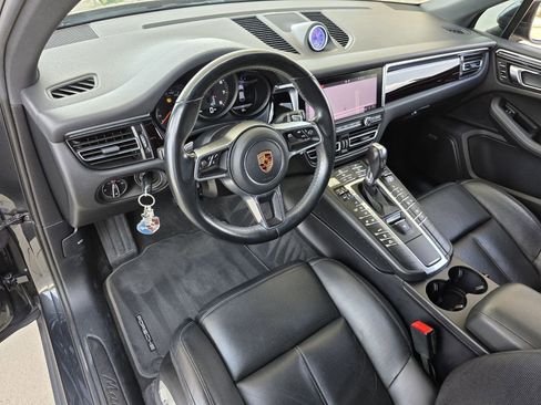 Used 2019 Porsche Macan image 12