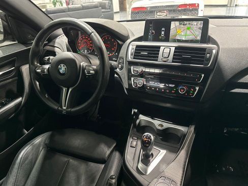 Used 2017 BMW M2 RWD image 59
