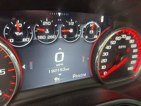 Used 2015 GMC Yukon Denali w/ Premium Package image 10