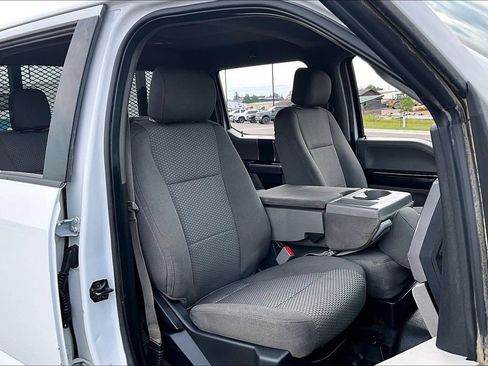 Used 2019 Ford F350 XLT w/ Camper Package AWD/4WD image 7
