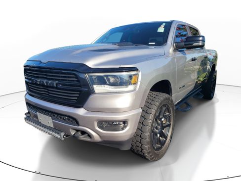 Used 2024 RAM 1500 Laramie AWD/4WD image 3
