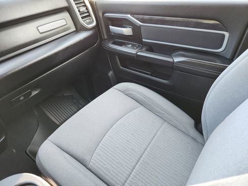 Used 2024 RAM 2500 Big Horn image 16