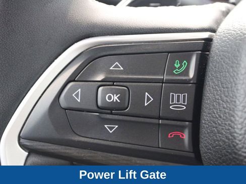 Used 2024 Jeep Grand Cherokee Altitude image 18