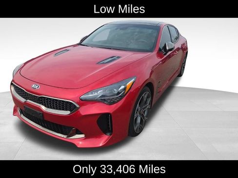 Used 2020 Kia Stinger GT2 image 2