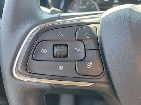 Used 2023 Buick Envision Avenir AWD/4WD image 32