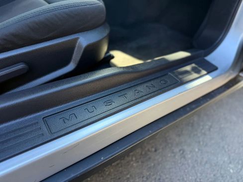 Used 2012 Ford Mustang Coupe image 27