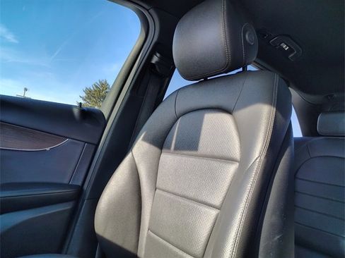 Used 2020 Mercedes-Benz GLC 300 4MATIC image 29