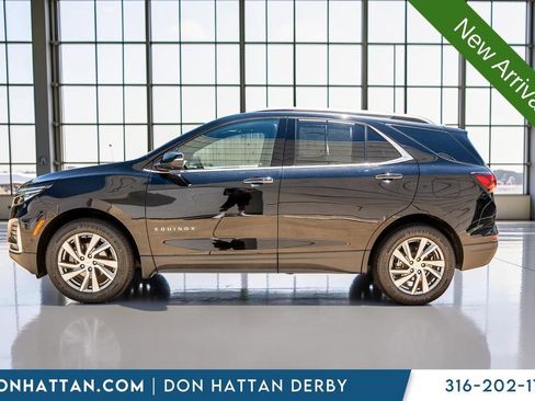 Used 2023 Chevrolet Equinox Premier AWD/4WD image 2