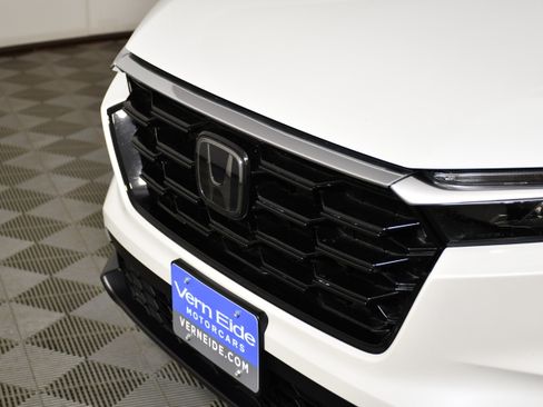 Certified 2024 Honda CR-V EX image 11