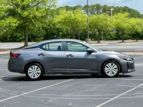 Used 2025 Nissan Sentra S w/ Lighting Package FWD image 9