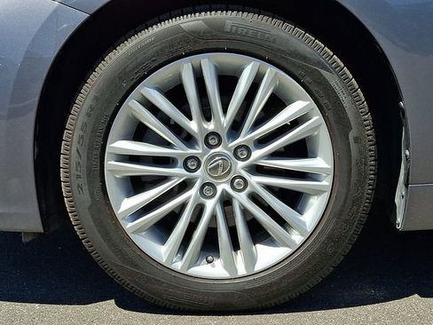 Used 2015 Lexus ES 350 w/ Luxury Package FWD image 8