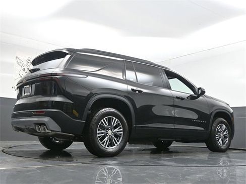 New 2026 Chevrolet Traverse LT w/ Driver Confidence Package image 12