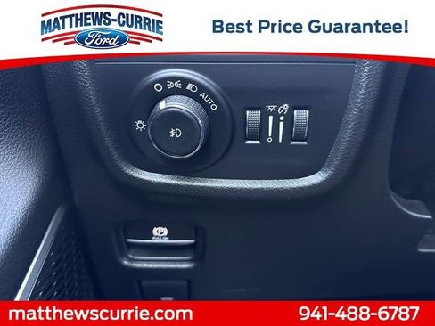 Used 2023 Jeep Grand Cherokee L Limited image 27