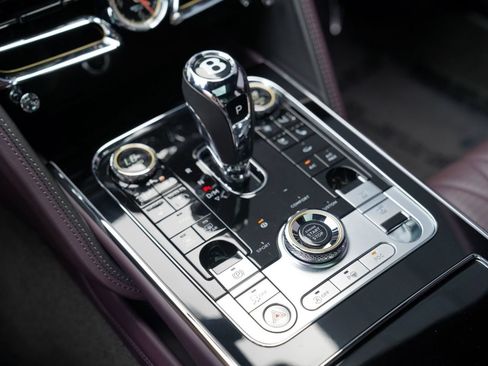 Used 2023 Bentley Flying Spur S V8 AWD/4WD image 33