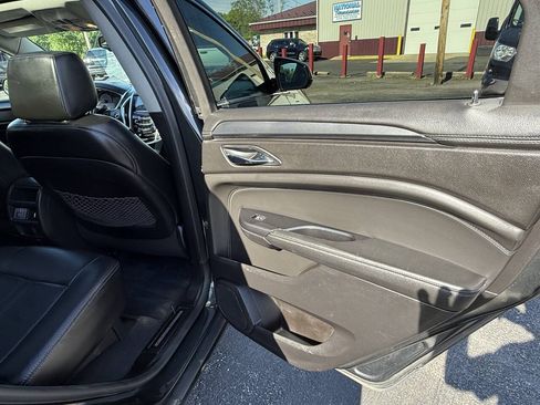 Used 2016 Cadillac SRX Performance w/ Midnight Edition Package FWD image 23