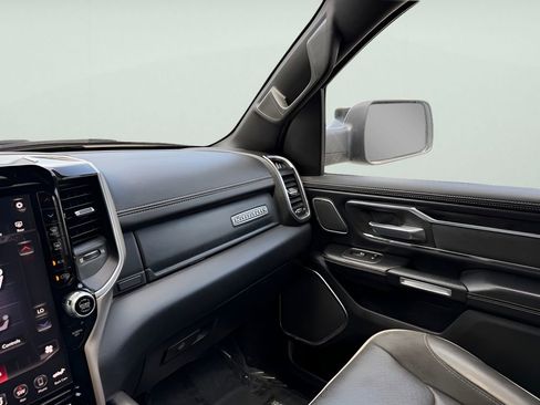 Used 2019 RAM 1500 Laramie AWD/4WD image 29