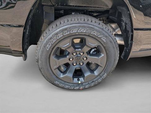 New 2026 RAM 1500 Express AWD/4WD image 14