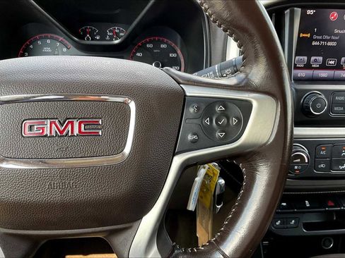 Used 2016 GMC Canyon SLT w/ Driver Alert Package image 22