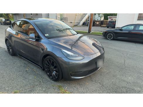 Used 2022 Tesla Model Y Performance AWD/4WD image 4