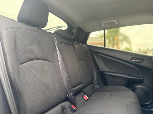 Used 2020 Toyota Prius LE AWD/4WD image 22