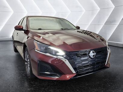 Used 2024 Nissan Altima 2.5 SV w/ SV Premium Package