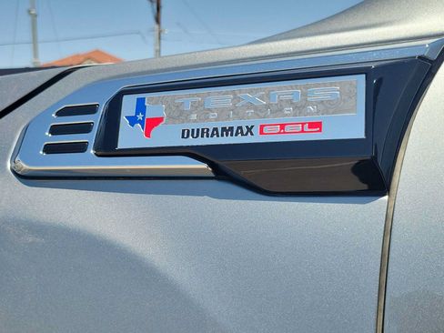 Used 2025 GMC Sierra 2500 SLT w/ Texas SLT Premium Package AWD/4WD image 13