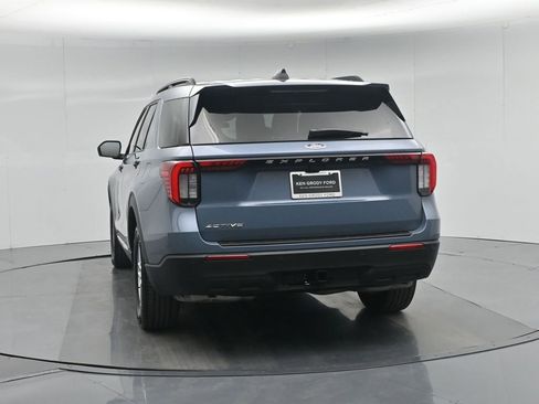 Certified 2025 Ford Explorer Active RWD image 31