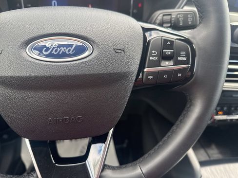 Certified 2023 Ford Escape Active AWD/4WD image 33