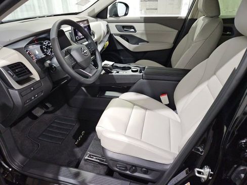 New 2026 Nissan Rogue SV AWD/4WD image 10