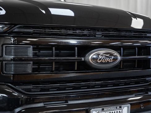 Used 2023 Ford F150 Lariat w/ Equipment Group 502A High image 14