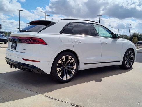 New 2026 Audi Q8 Premium Plus image 4