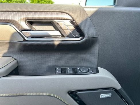 New 2026 Chevrolet Silverado 1500 ZR2 AWD/4WD image 18