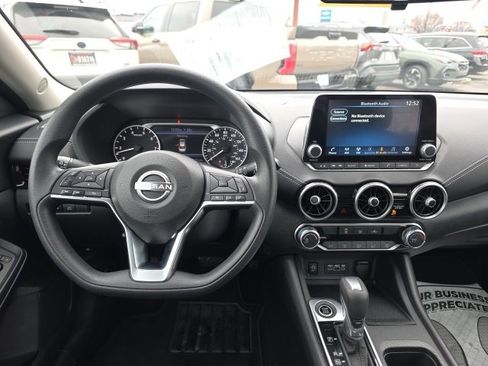 Used 2024 Nissan Sentra SV image 10