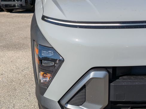 New 2026 Hyundai Kona SE image 10