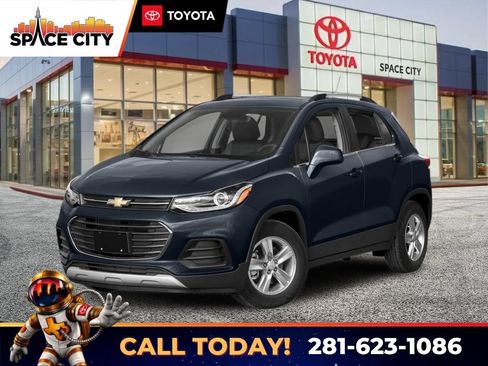 Used 2018 Chevrolet Trax LT w/ LT Convenience Package FWD image 1