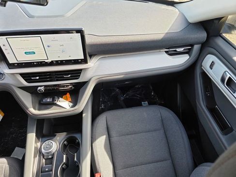 New 2026 Ford Explorer Active image 13