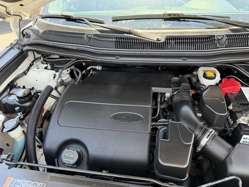 Used 2017 Ford Explorer Limited w/ Equipment Group 301A AWD/4WD image 24