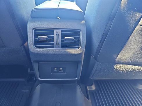 Used 2021 Nissan Rogue SV image 30