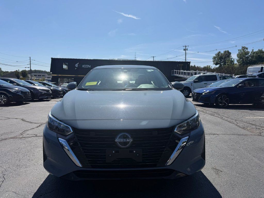 Used 2024 Nissan Sentra SV FWD image 8