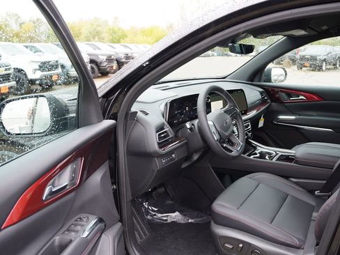 New 2026 Chevrolet Traverse Z71 w/ Driver Confidence Package image 10